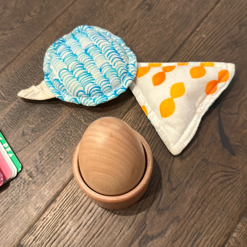 Lovevery Montessori Egg Cup and Shapes Bean Bags